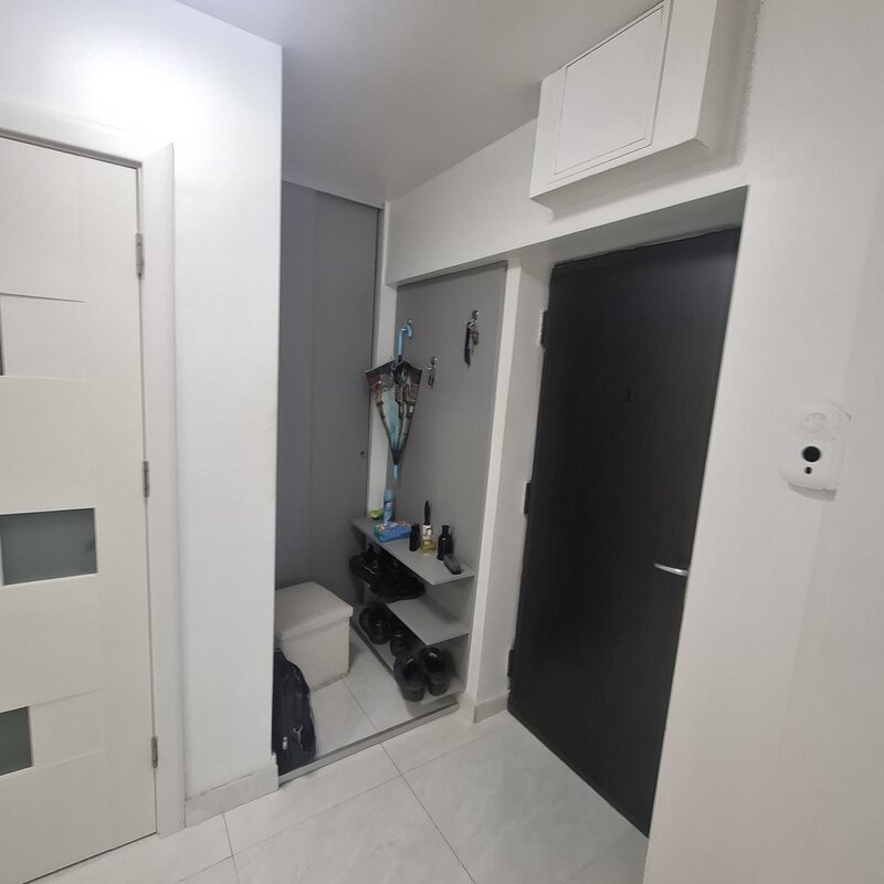 Lujerului 5 minute de metrou, apartament cu 4 camere renovat in totalitate.